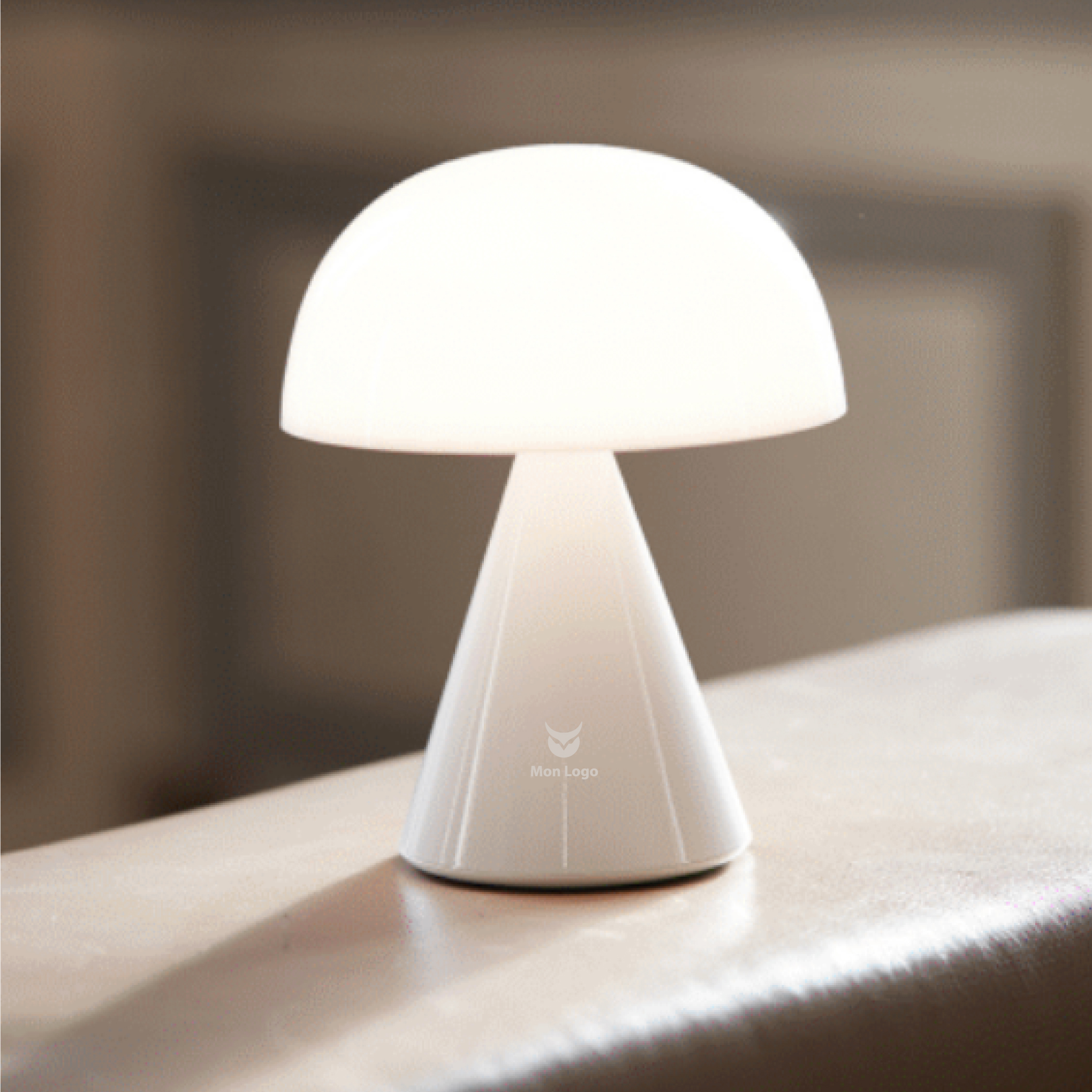Lampe-personnalisable-Lexon-‘Mina’-L-blanc