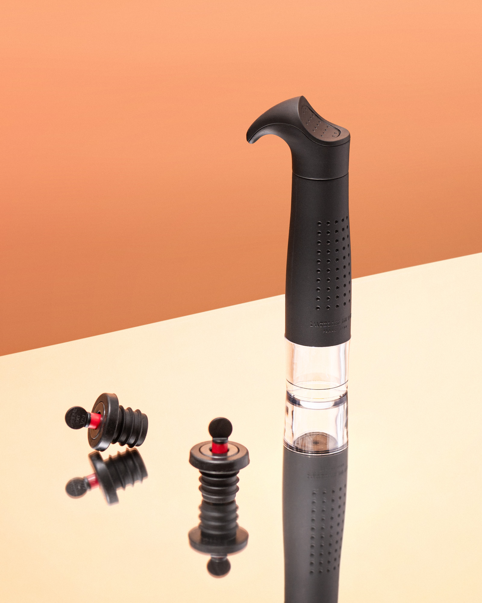 Pompe-a-vide-pour-le-vin-personnalisable