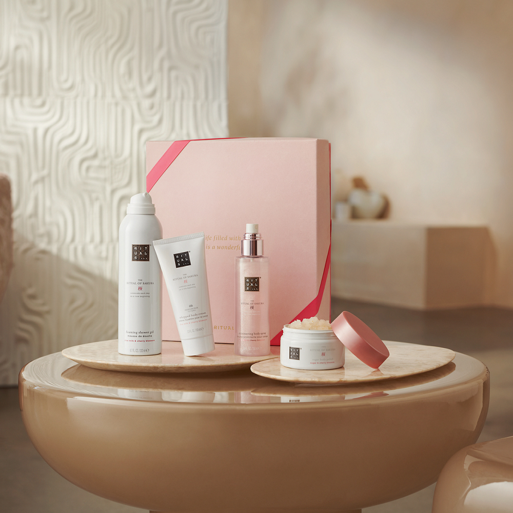 bemyself-1122151-rituals-q426025-sakura-medium-giftset-2026